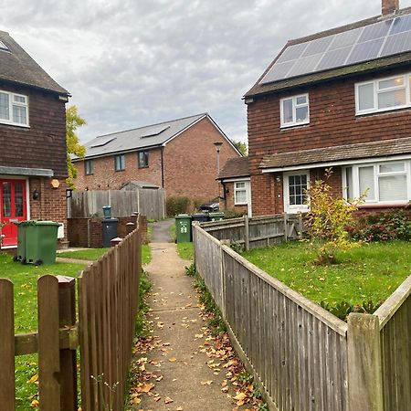 Cosy Apartment With Private Access And Kitchenette In Guildford (Adults Only) Worplesdon Exterior photo