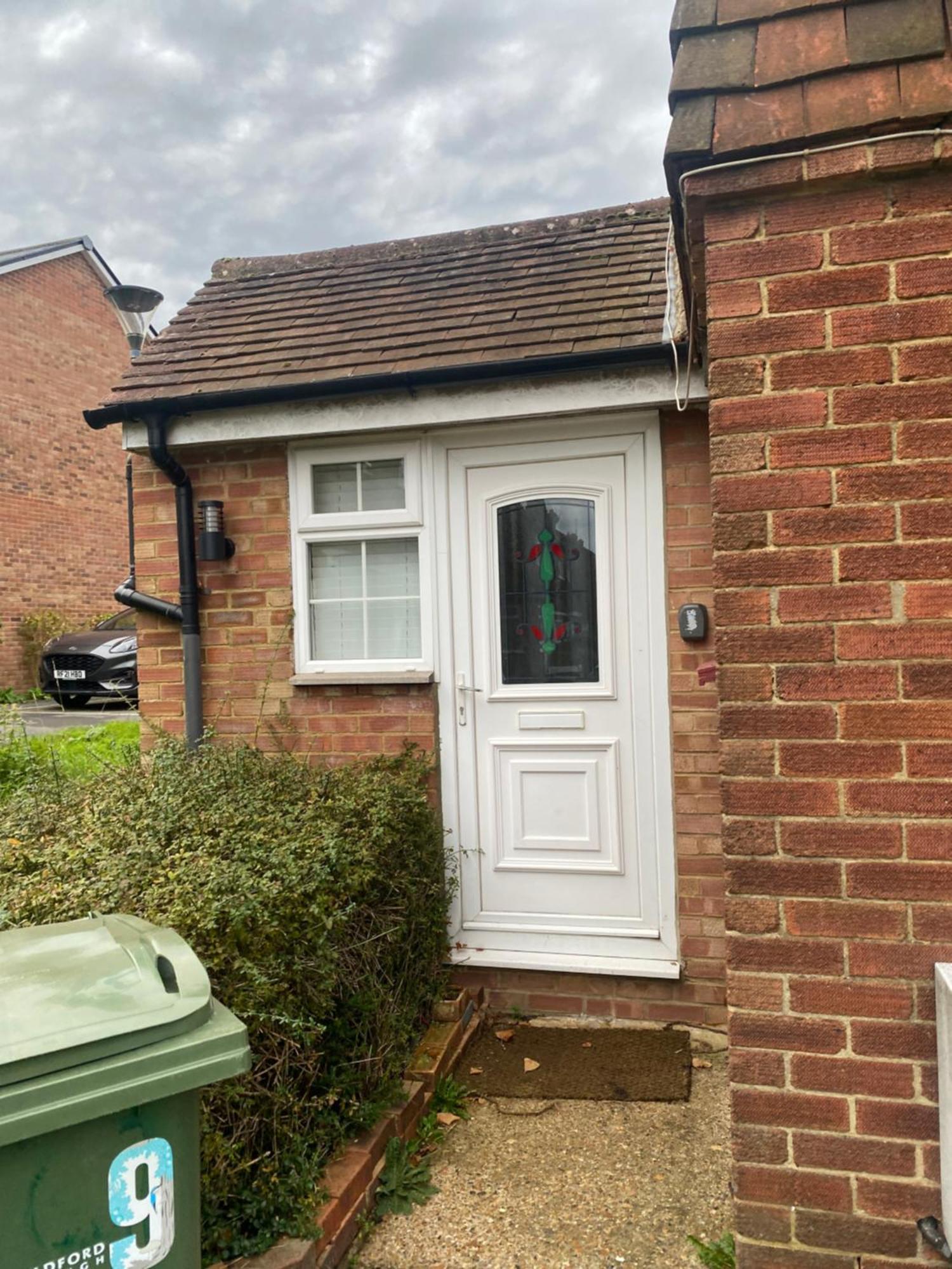 Cosy Apartment With Private Access And Kitchenette In Guildford (Adults Only) Worplesdon Exterior photo